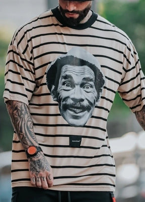 CONJUNTO CAMISETA OVERSIZED SEU MADRUGA BEGE E SHORTS PRETO