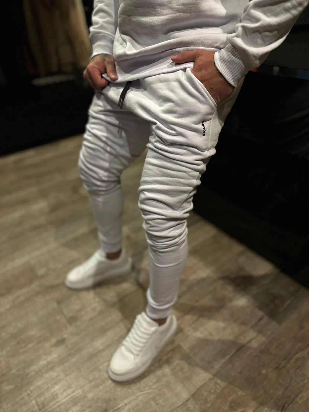 CONJUNTO MOLETOM KW WHITE